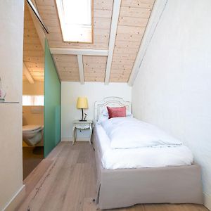 Camera con letto king size